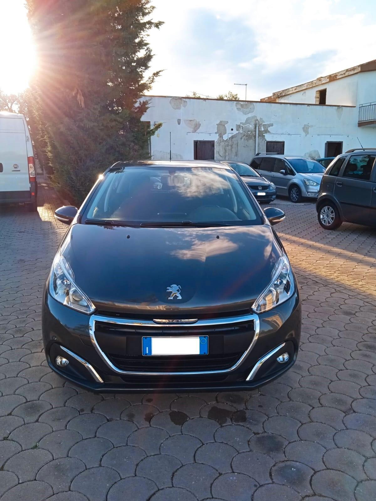 Peugeot 208 BlueHDi 75 5 porte Allure