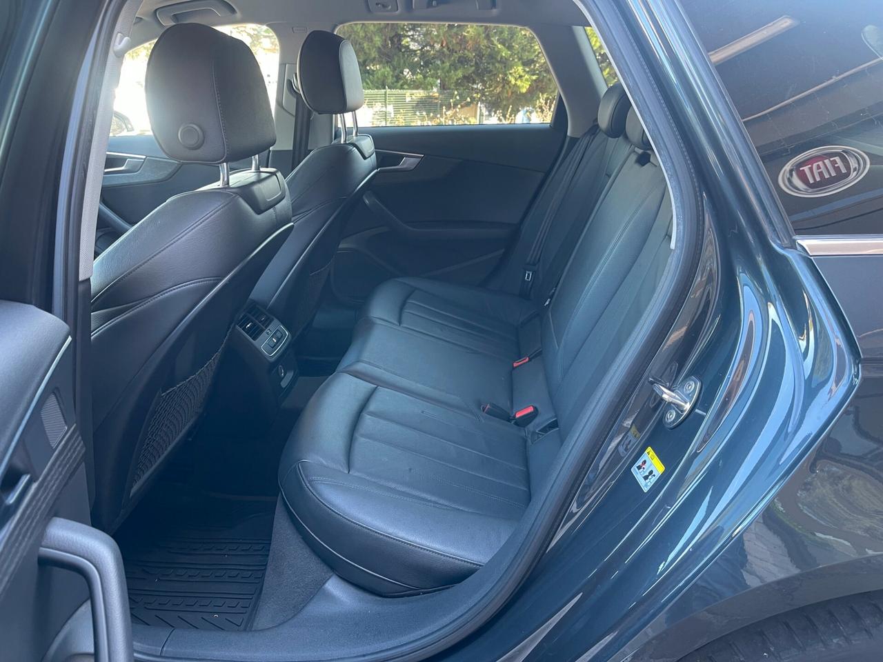 Audi A4 Avant 40 g-tron S tronic Business Sport