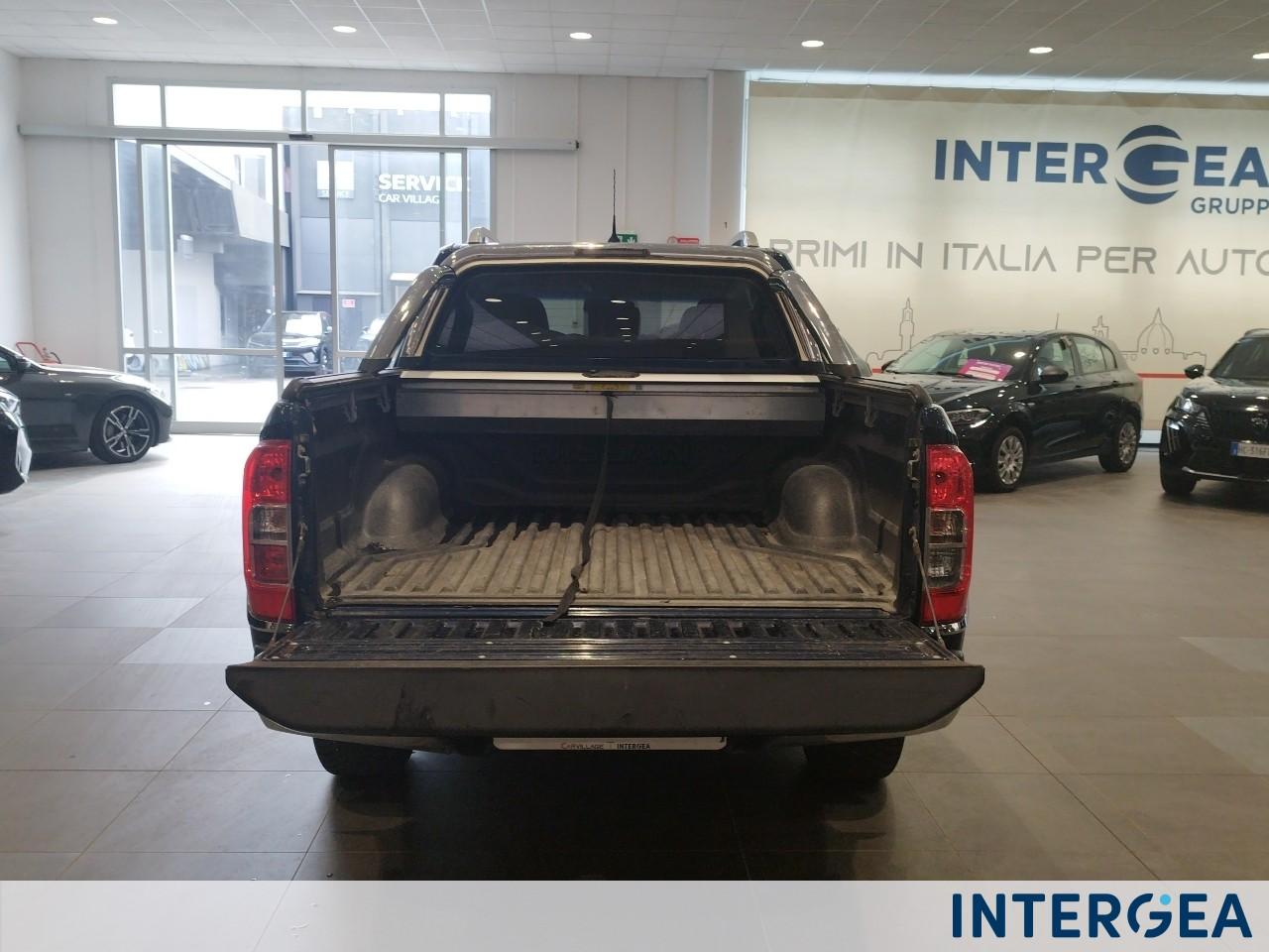 NISSAN Navara 2.3 dci d.cab Tekna 4wd 190cv auto E6