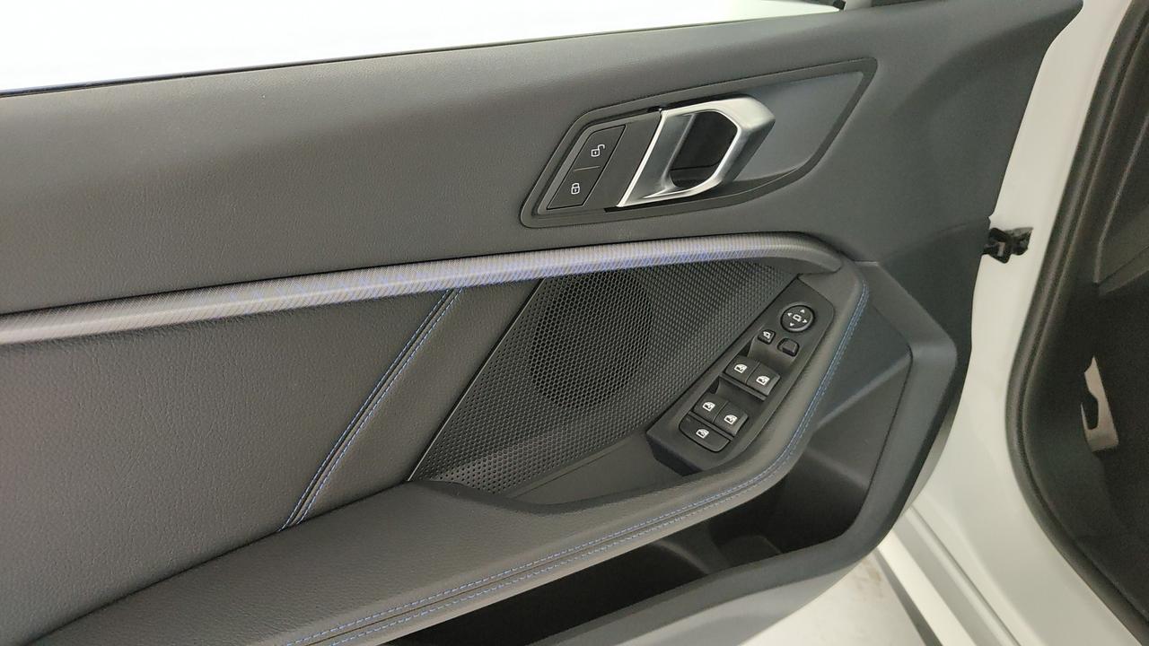 BMW Serie 1 F40 - M 135i xdrive auto