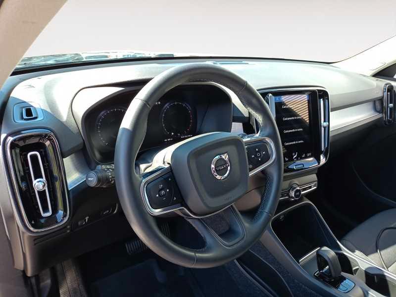 VOLVO XC40 1.5 t2 Momentum auto my21