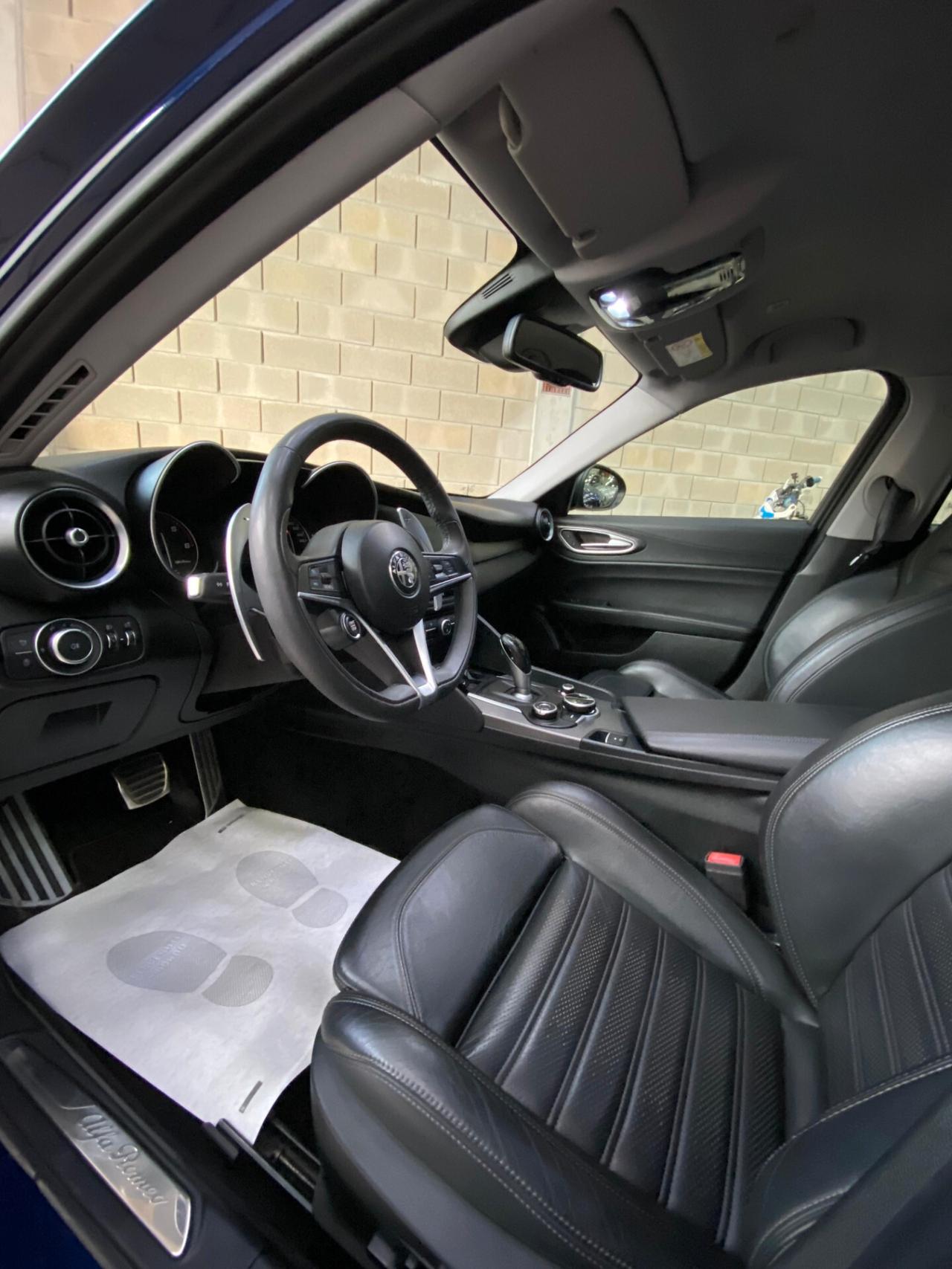 Alfa Romeo Giulia 2.2 Turbodiesel 210 CV AT8 AWD Q4 Veloce Ti
