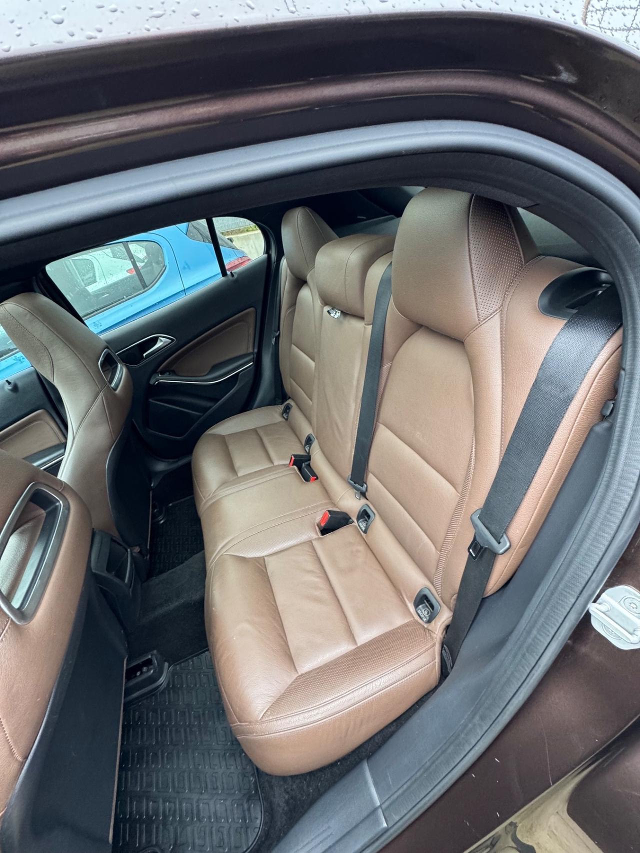 Mercedes-benz GLA 200 CDI Automatic Premium