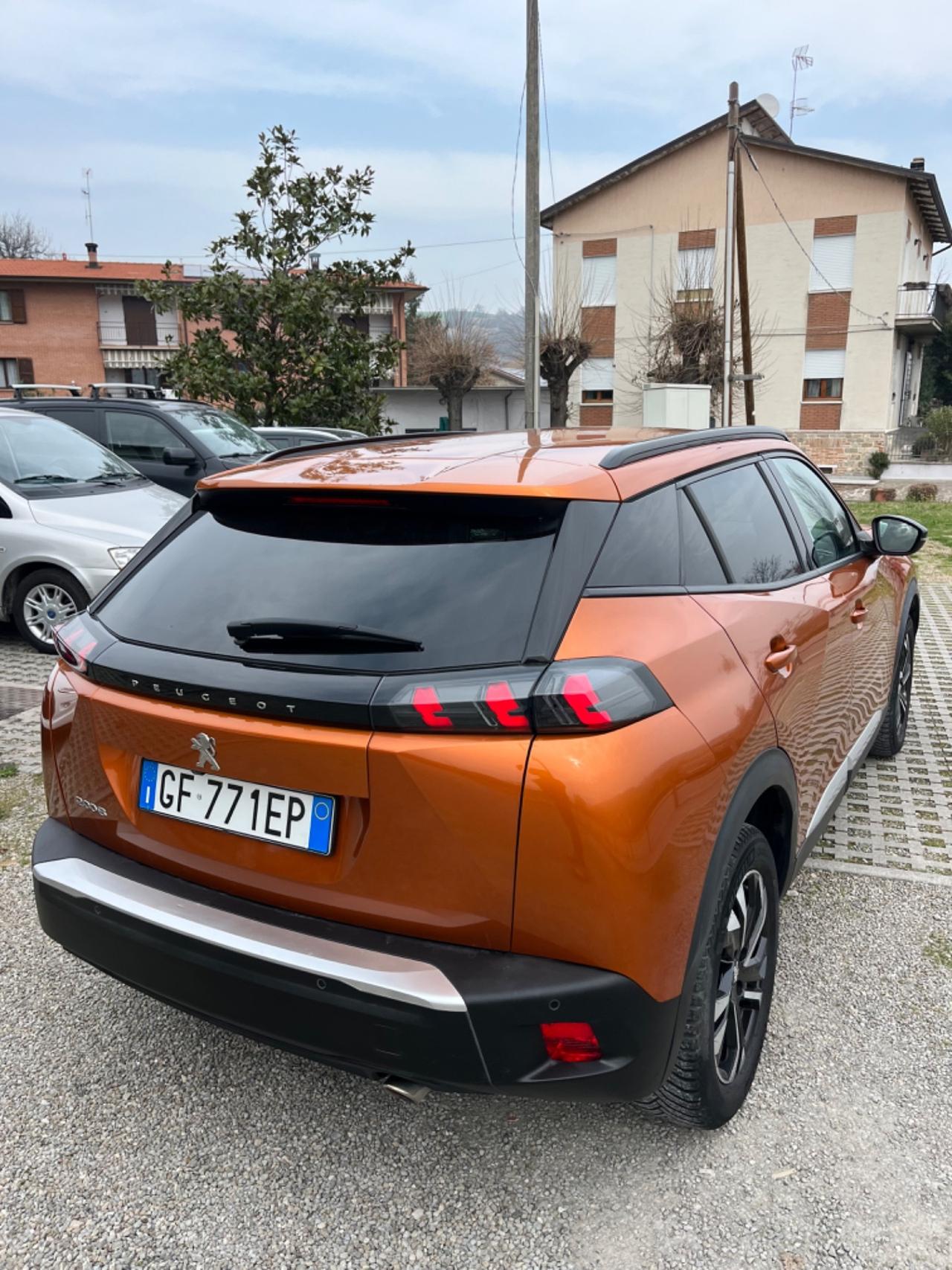 Peugeot 2008 BlueHDi 110 S&S Allure Pack