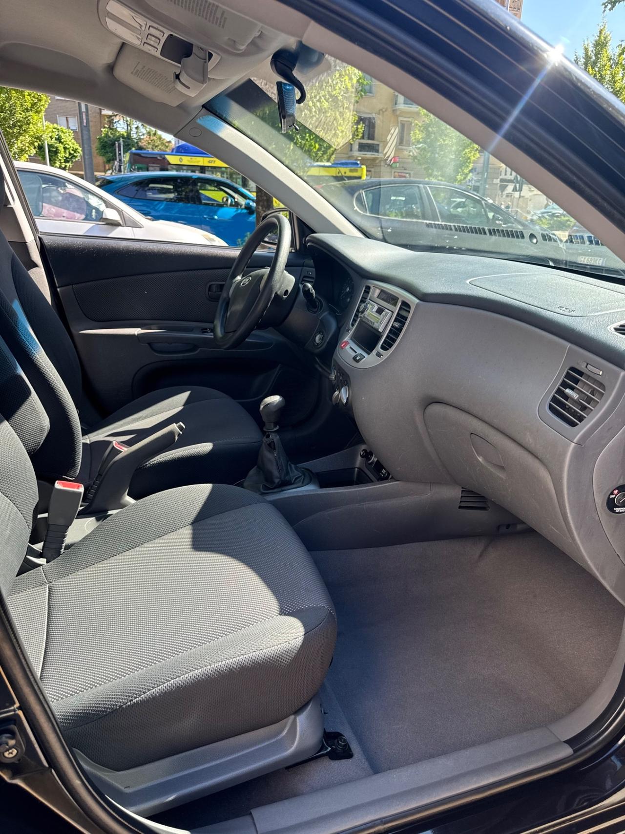 Kia Rio 1.4 97 cv benz Unicoproprietario