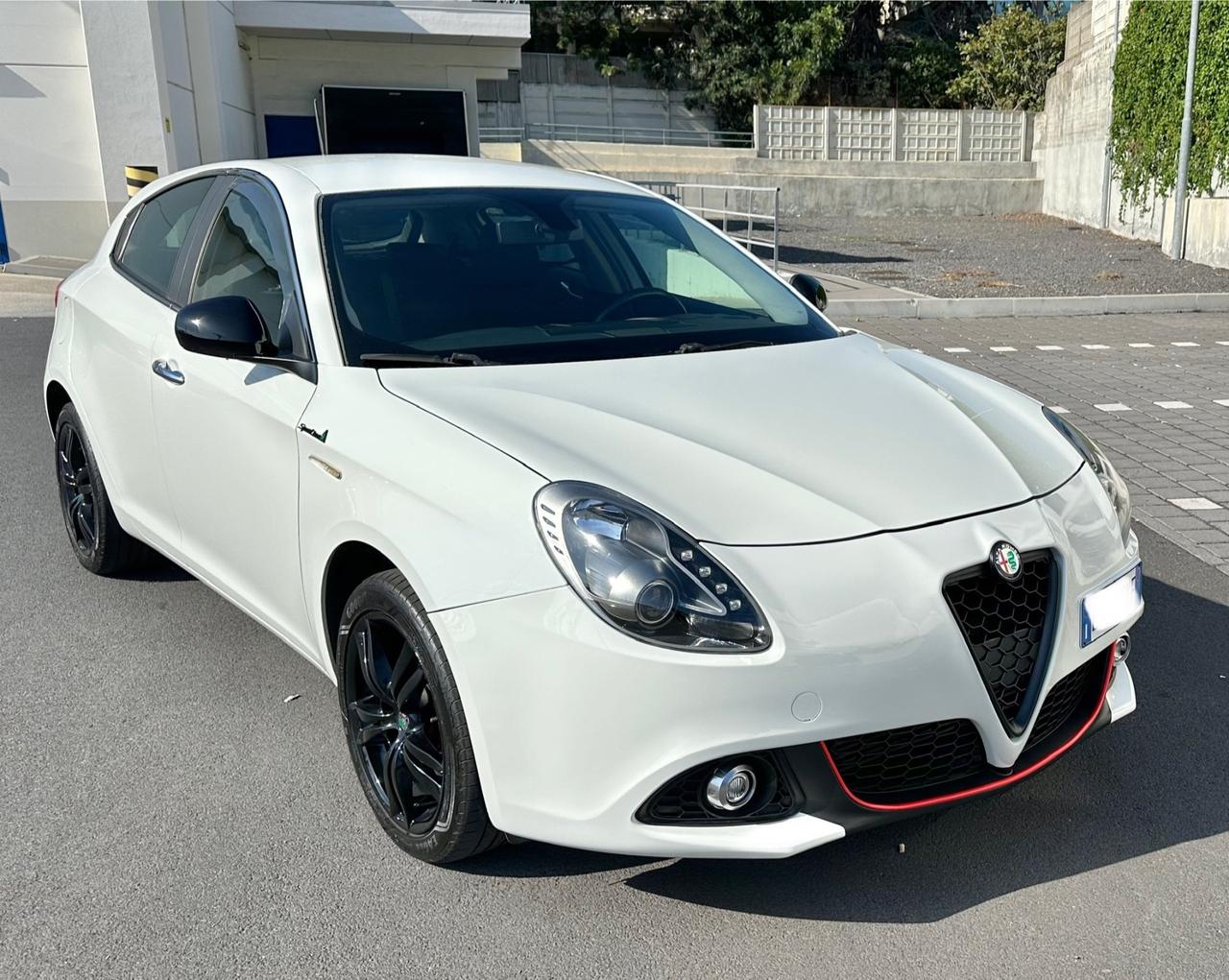 ALFA ROMEO GIULIETTA 1.6 JTDM 105CV SPORTIVA QUADRIFOGLIO