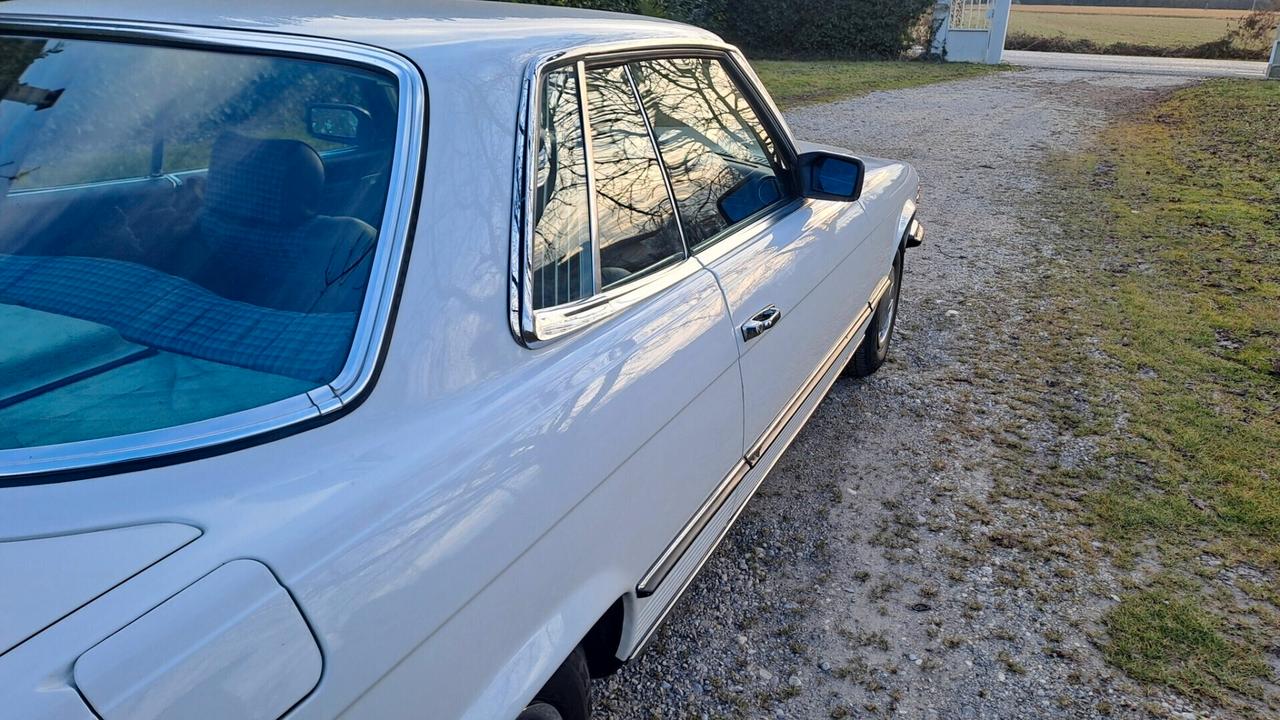 Mercedes-benz SL 380 SLC 380 Very rare LHD european car