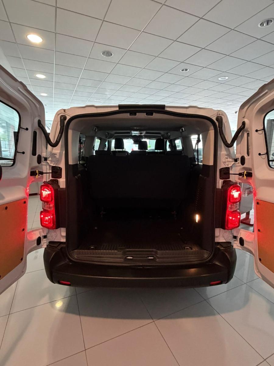 OPEL - Vivaro Station Wagon 177 AT8 XL 9S