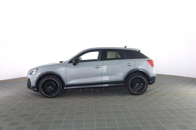 AUDI Q2 Q2 35 TDI S tronic Identity Black