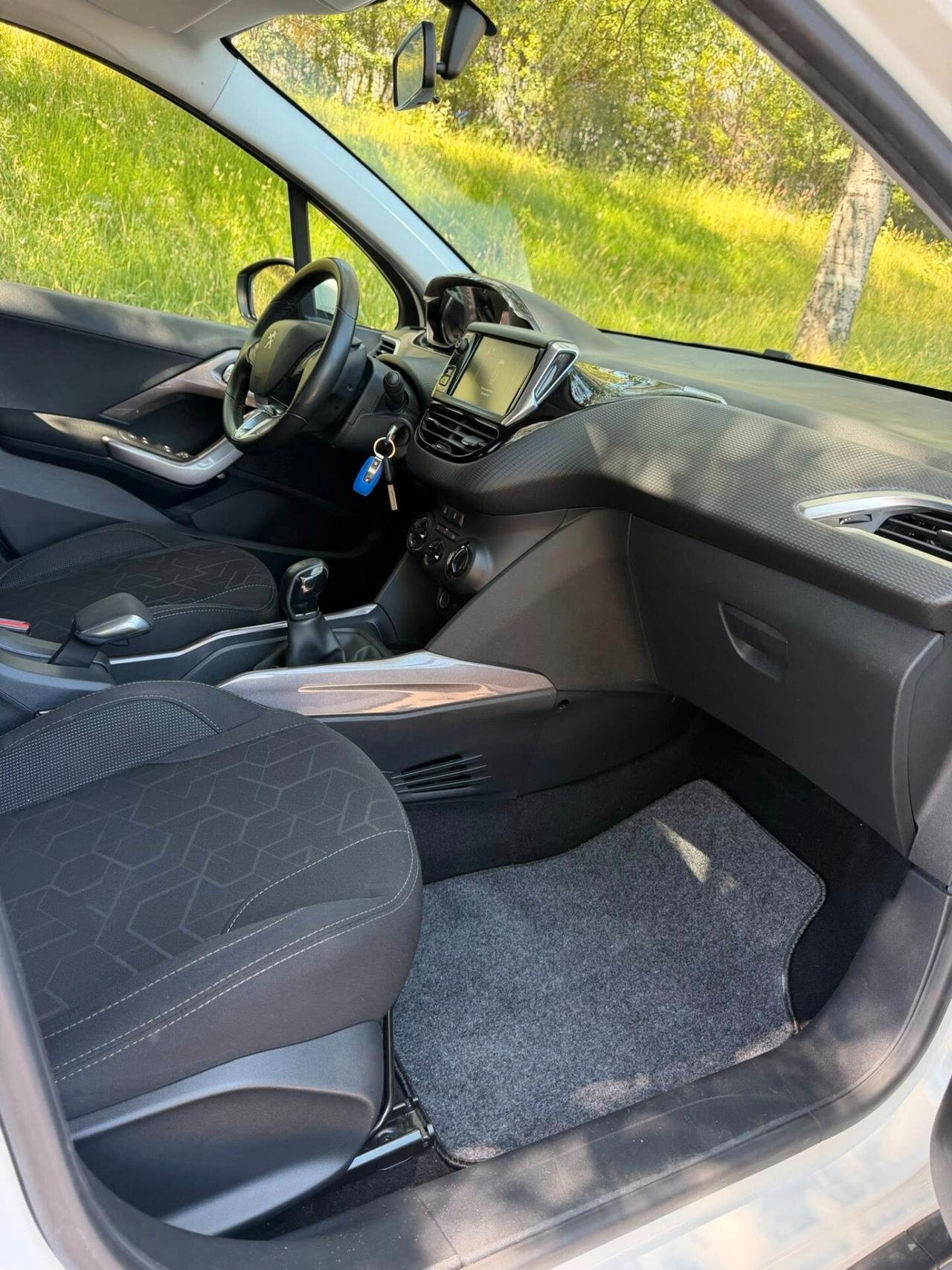 Peugeot 2008 BlueHDi 120 S&S Black Matt