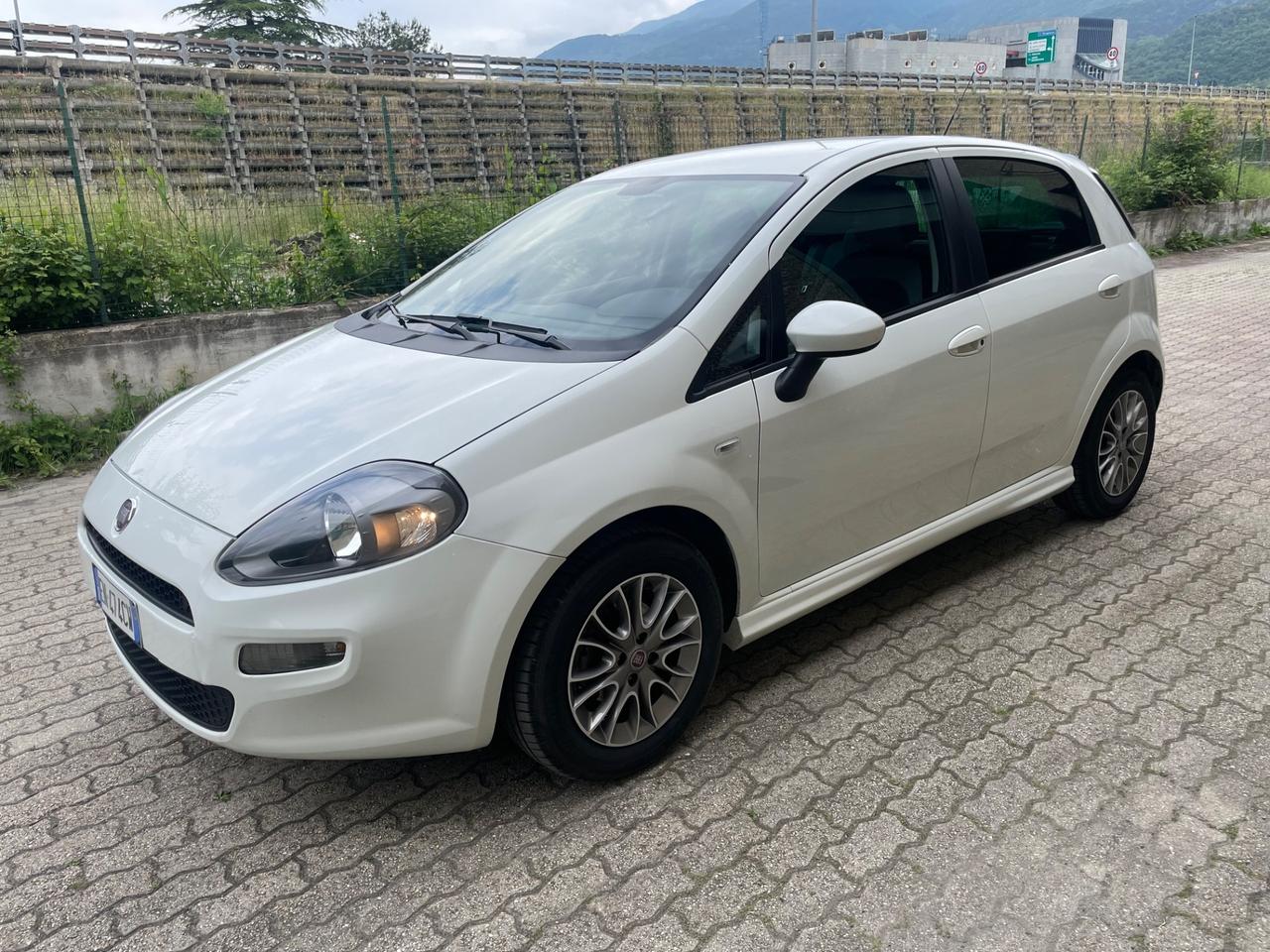 Fiat Punto 1.2 8V 5 porte Easy -unico proprietario-