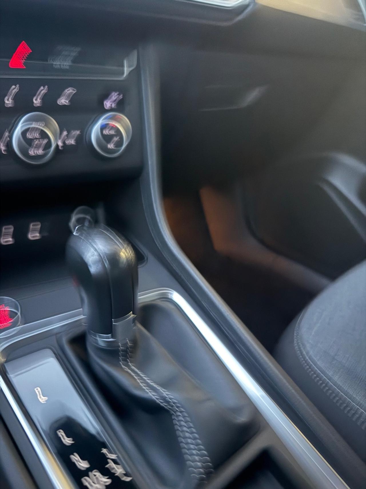 Seat Ateca 2.0 tdi Business CAMBIO DSG ,NAVI,TELECAMERA,APPLE CARPLAY,FULL LED,KM CERTIFICATI