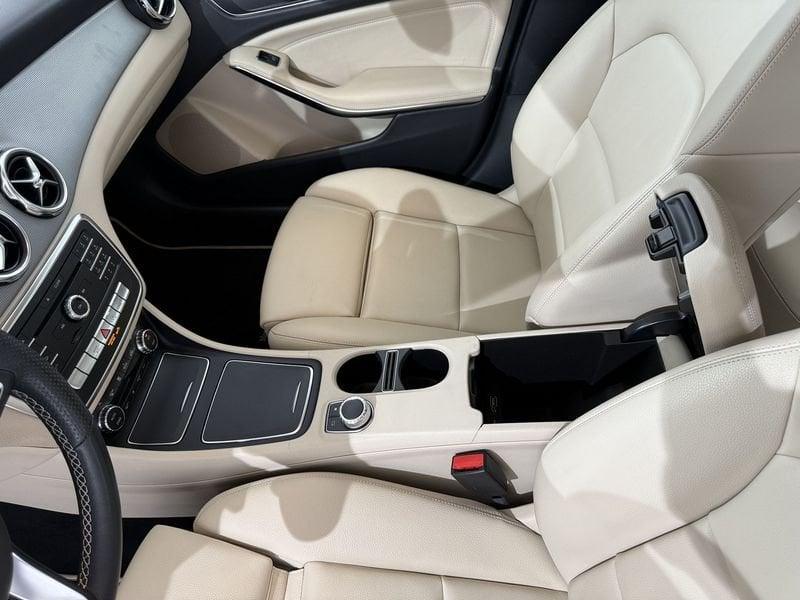 Mercedes-Benz GLA GLA 200 d Sport auto