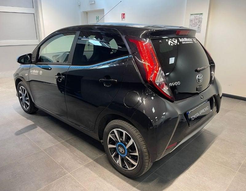 Toyota Aygo 1.0 VVT-i 72 CV 5 porte x-trend