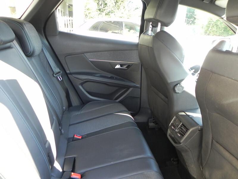 Peugeot 3008 BlueHDi 130 S&S EAT8 Allure Pack
