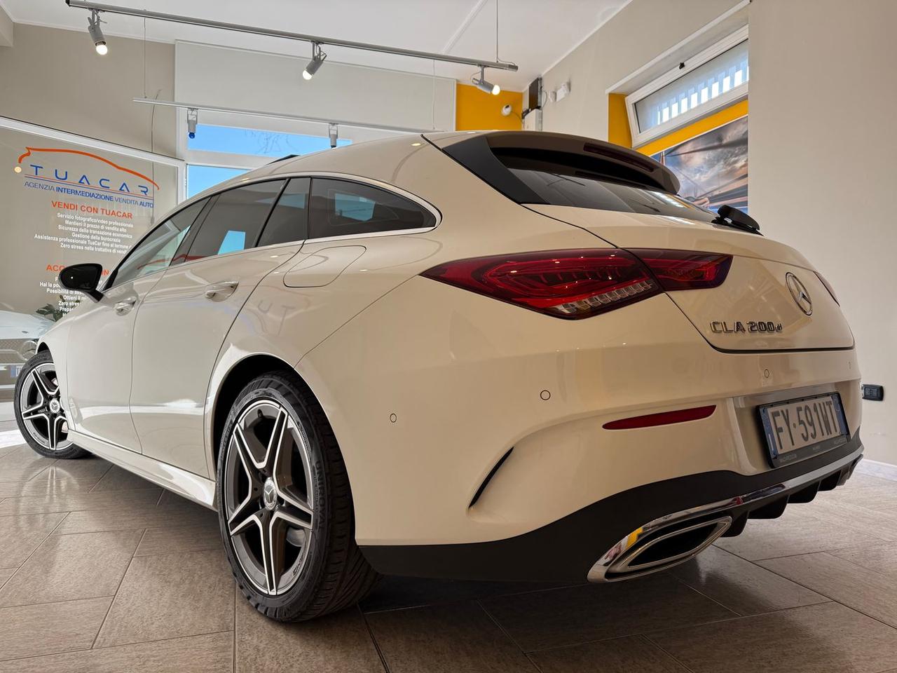 Mercedes-Benz CLA 200 Premium allestimento AMG #6152