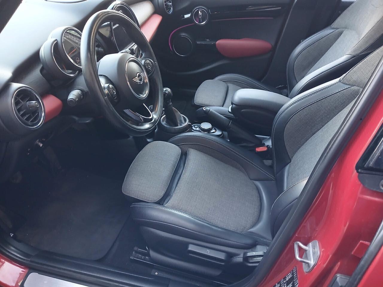Mini 1.5 Cooper D 5 porte