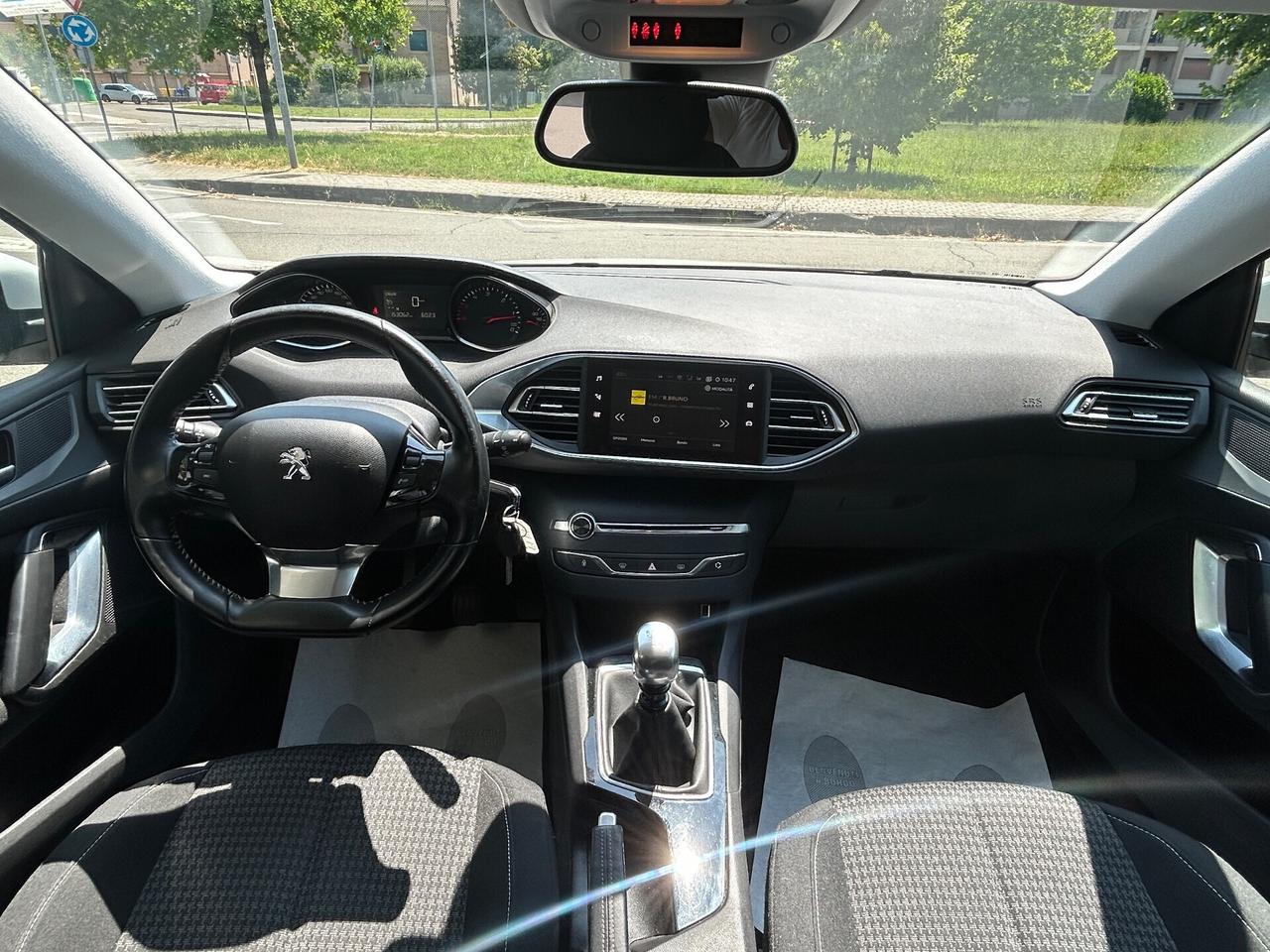 Peugeot 308 BlueHDi 120 S&S SW Business
