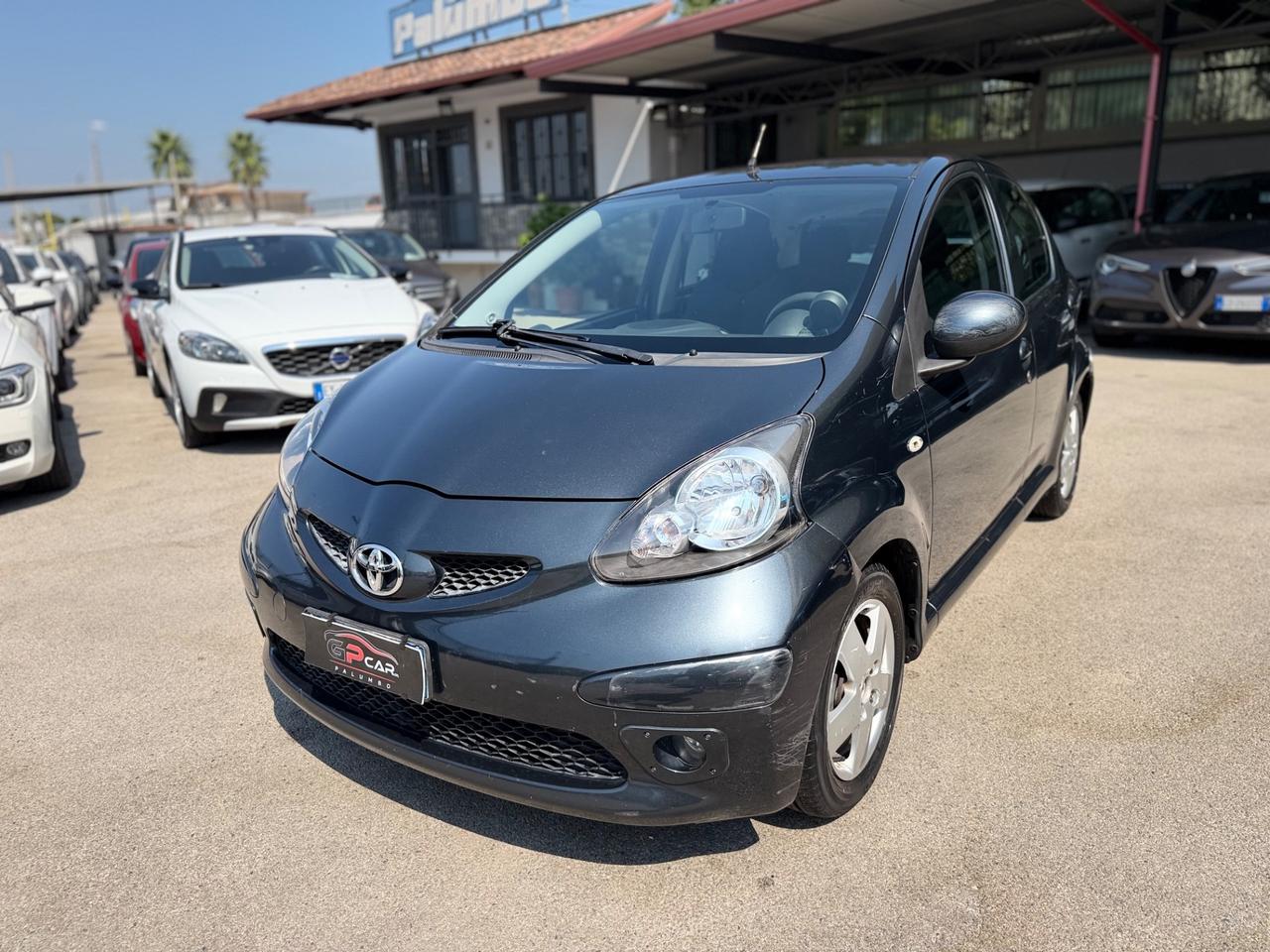 Toyota Aygo 1.0 12V VVT-i 5 porte Sol