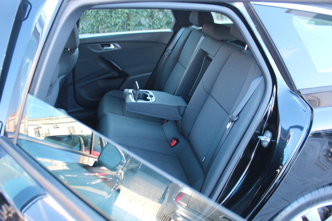 Peugeot 508 2.0 HDi 140CV SW Ciel Active