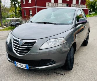 Lancia Ypsilon 0.9 TwinAir 85 CV 5 porte Metano Ecochic Gold