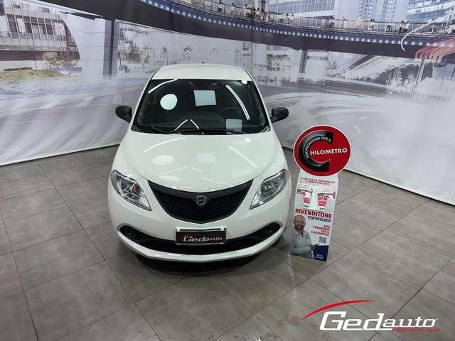 Lancia Ypsilon 1.0 FireFly 5 porte S&S Hybrid Ecochic Gold