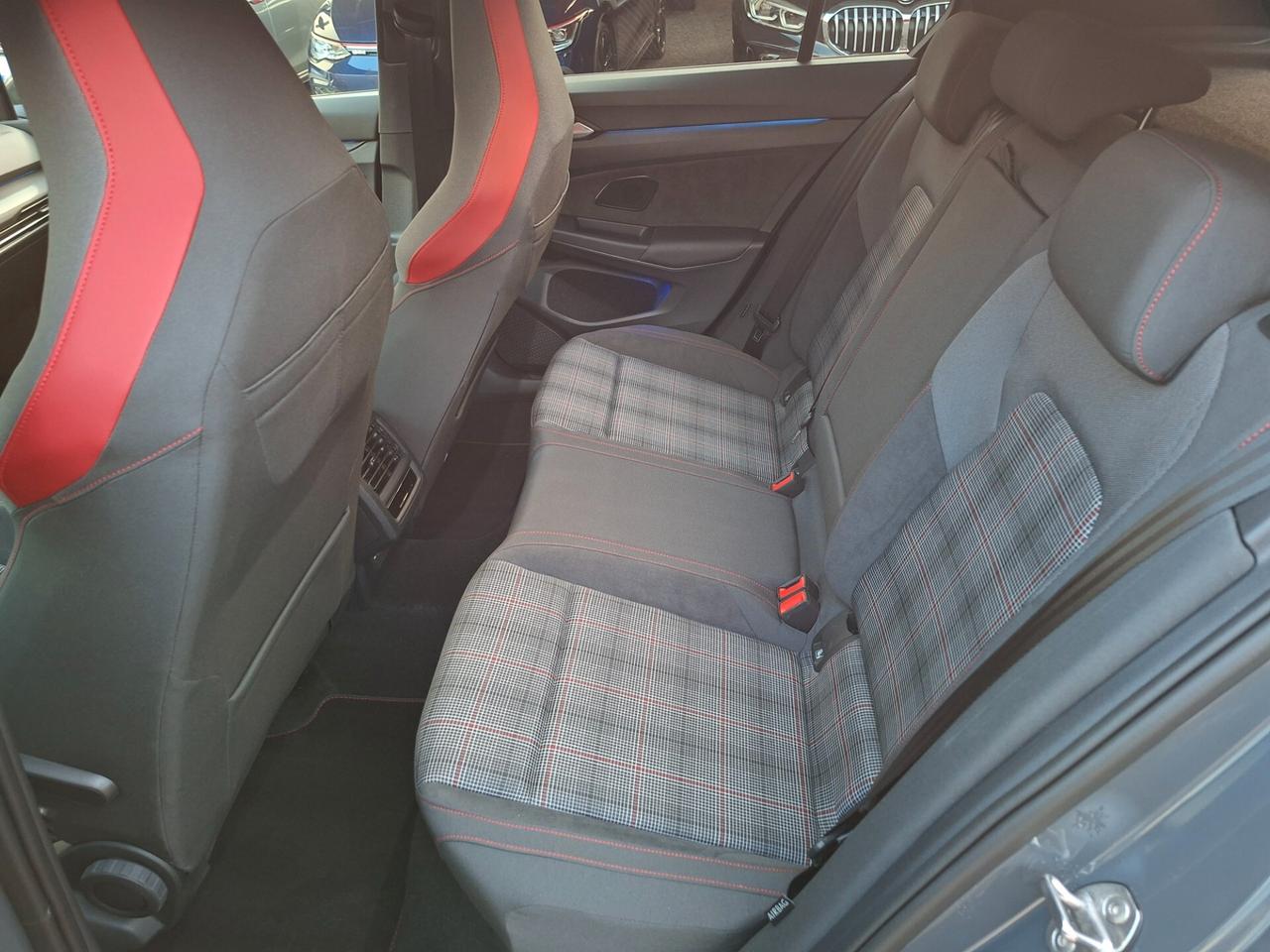 Volkswagen Golf GTI 2.0 TSI DSG