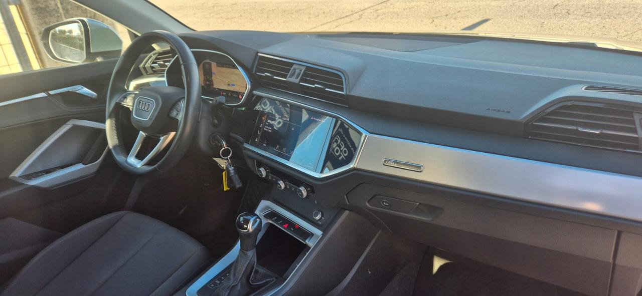 Audi Q3 35 TDI S tronic Business Advanced 150CV