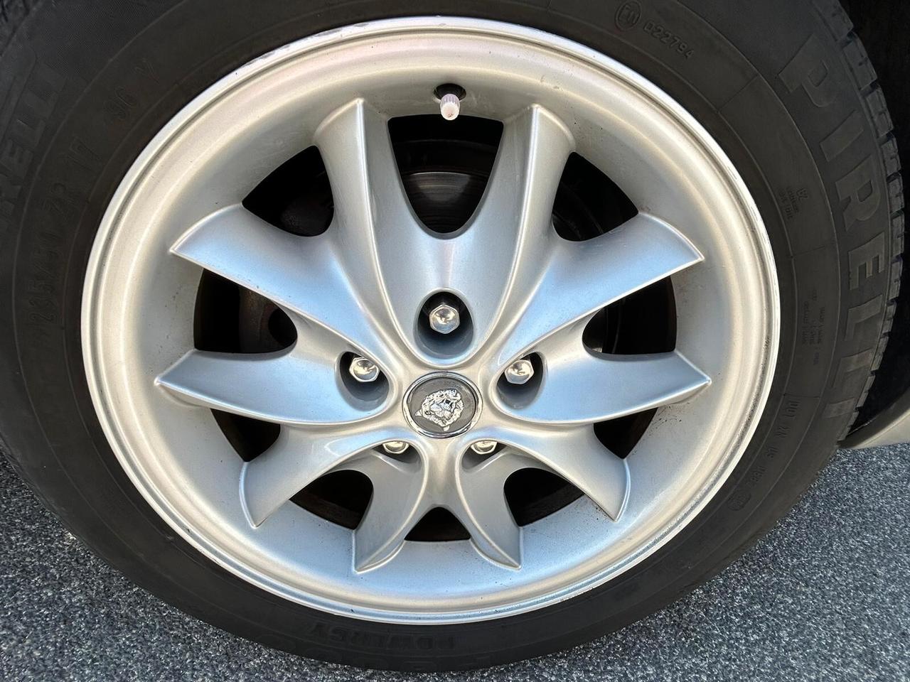 Jaguar XJ XJ8 3.2 cat