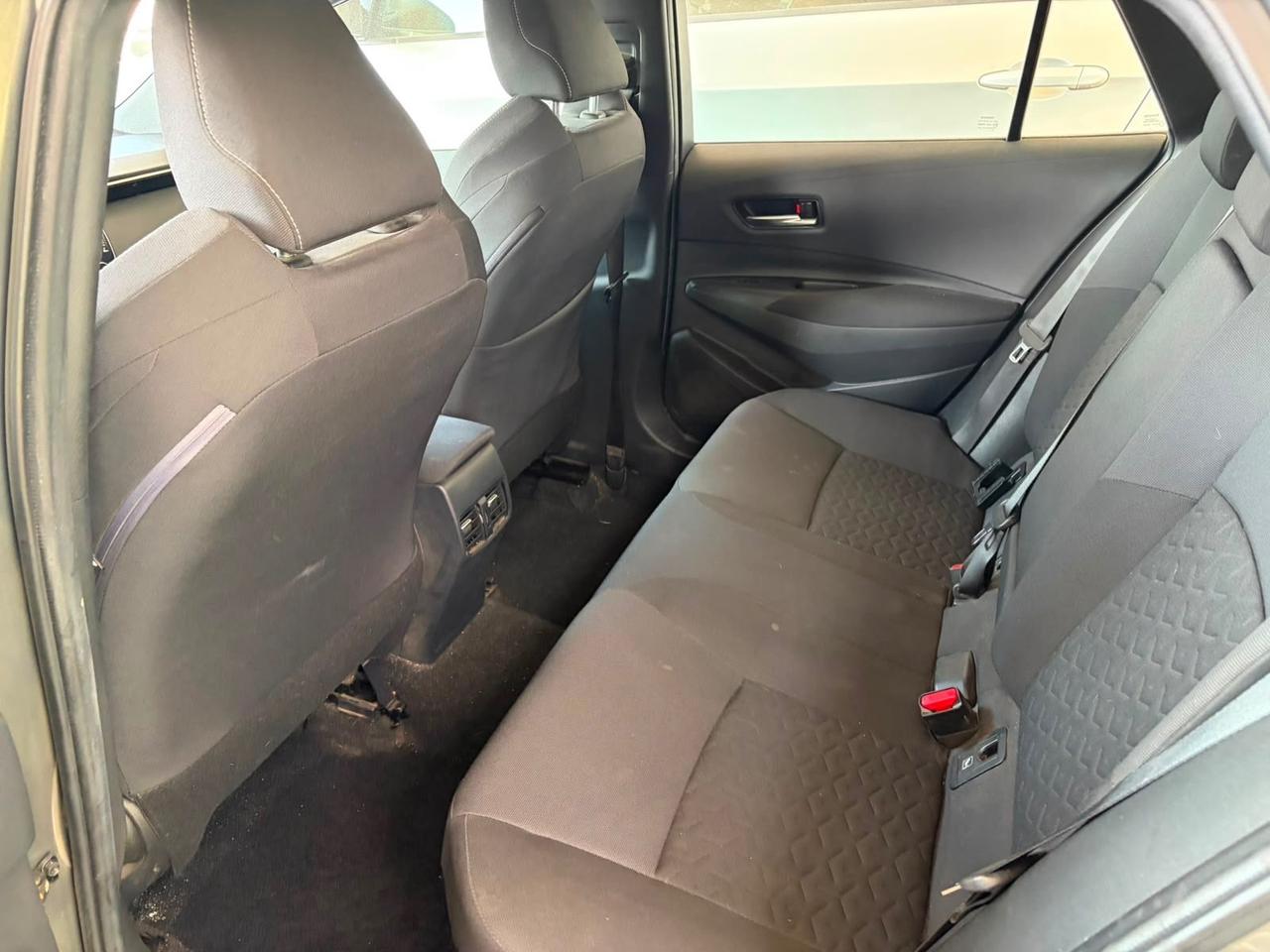 Toyota Corolla Touring Sports 1.8 Hybrid Business Tech