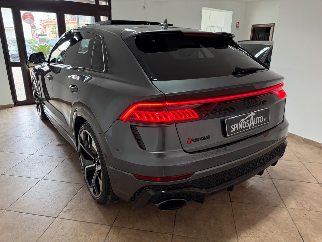 Audi Q8 RS TFSI V8 quattro tiptronic