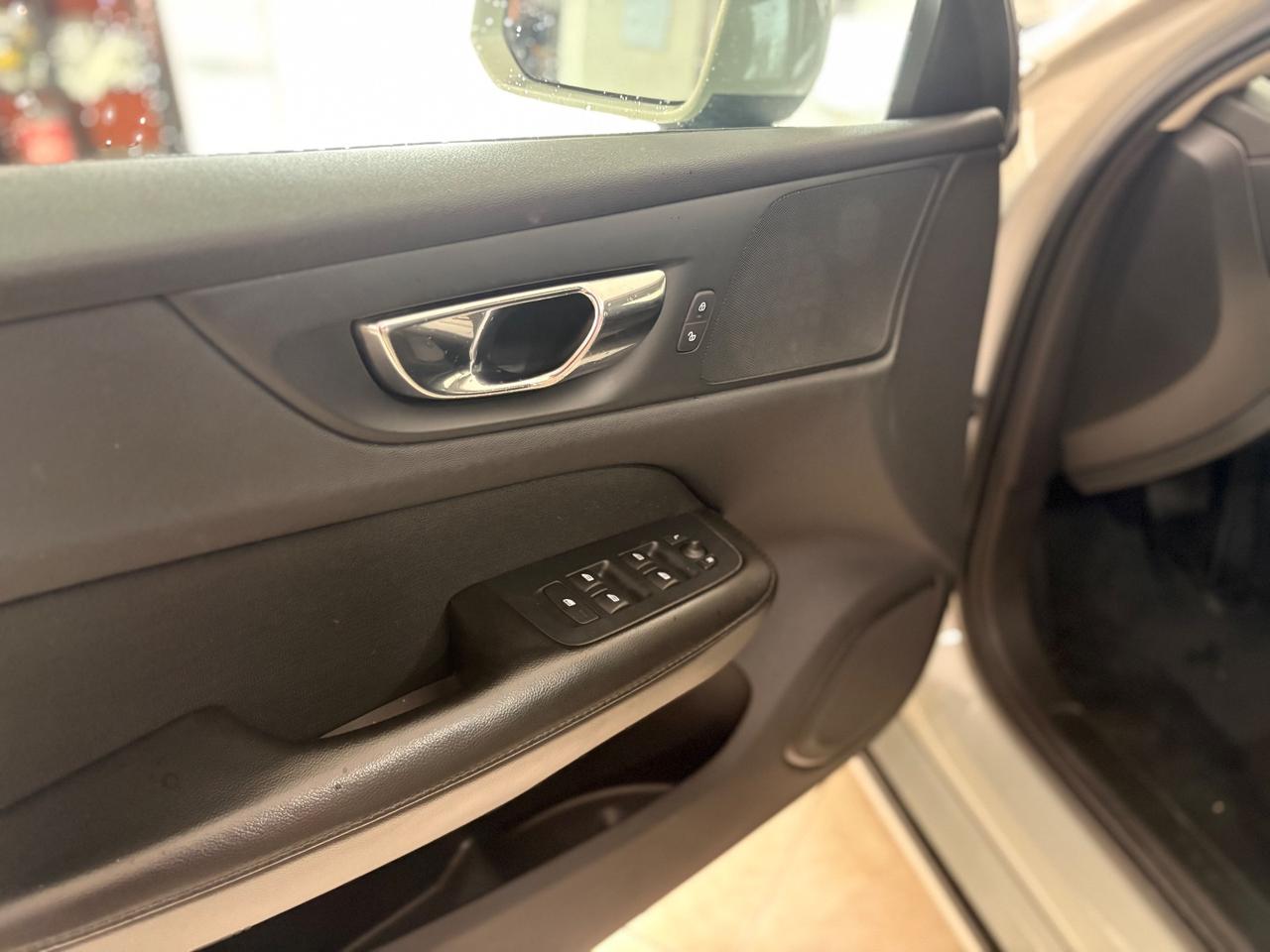 Volvo V60 D3 BUSINESS PLUS PERMUTE FINANZIAMENTI