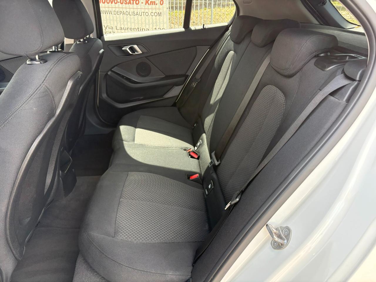 Bmw 116 116d 5p. Business Advantage navi virtual