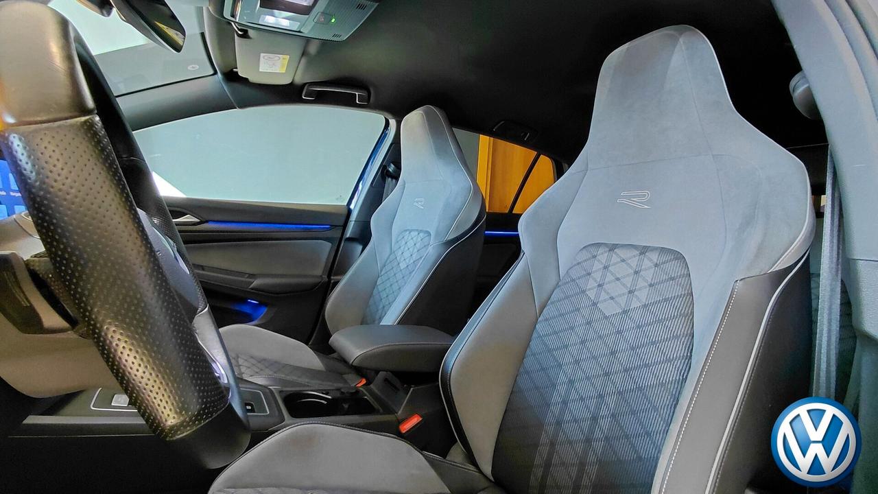 PROMO Golf 1.5 eTSI 150cv DSG R-Line Pronta consegna