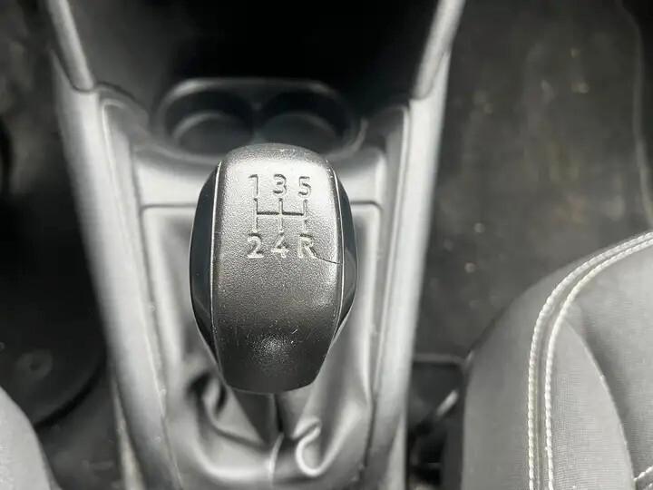 Peugeot 208 PureTech