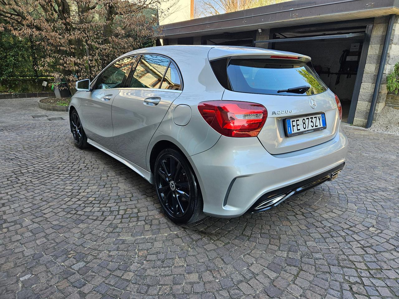 Mercedes-benz A 220 d Automatic Premium