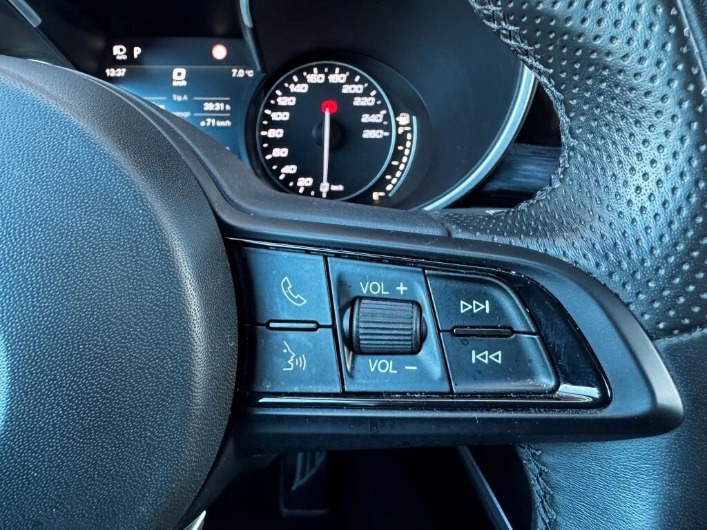 Alfa Romeo Stelvio Autocarro N1 2.2 T Rosso Edizione Rwd 160cv Auto