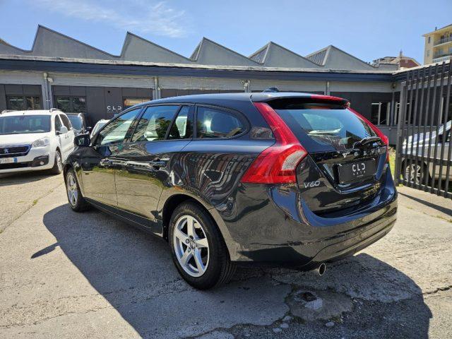 VOLVO V60 D2