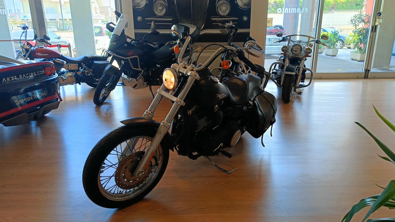Harley-davidson Dyna Street Bob FXDB