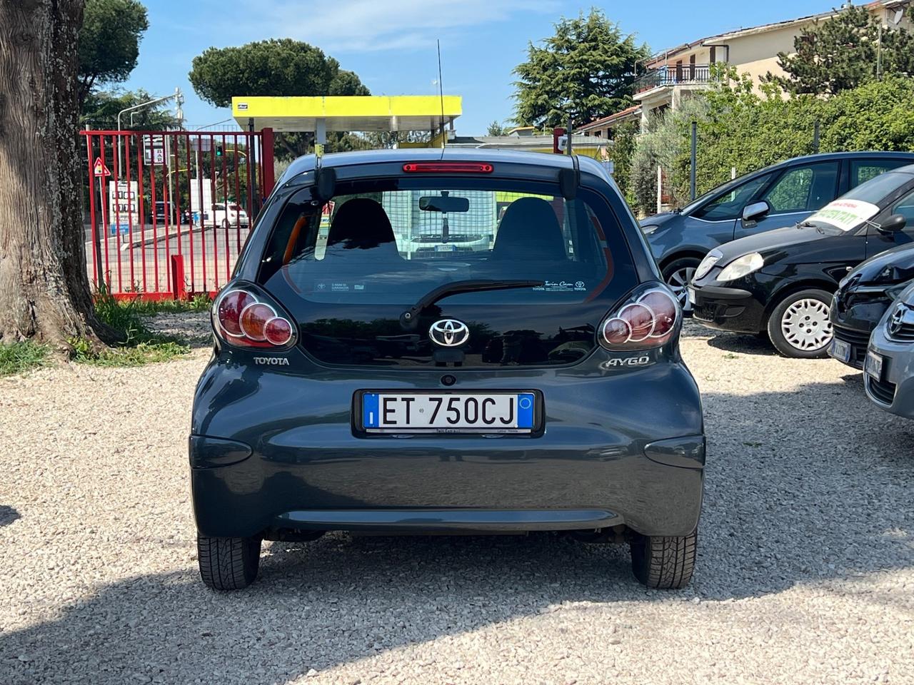 Toyota Aygo 1.0 12V VVT-i 5 porte Active Connect
