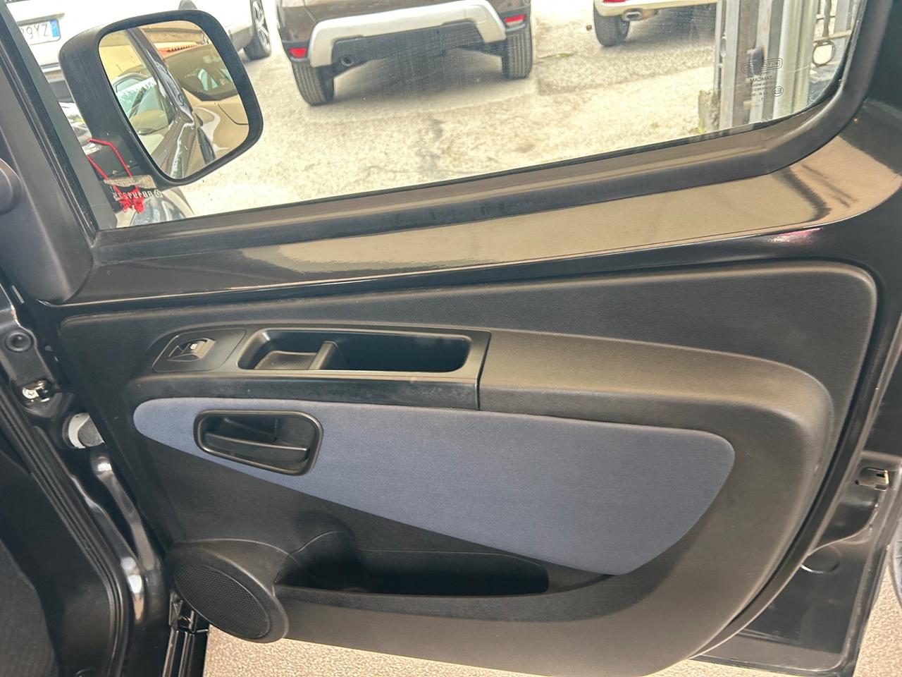 Citroen Nemo Multispace 1.3 HDi 75CV Silver Selection