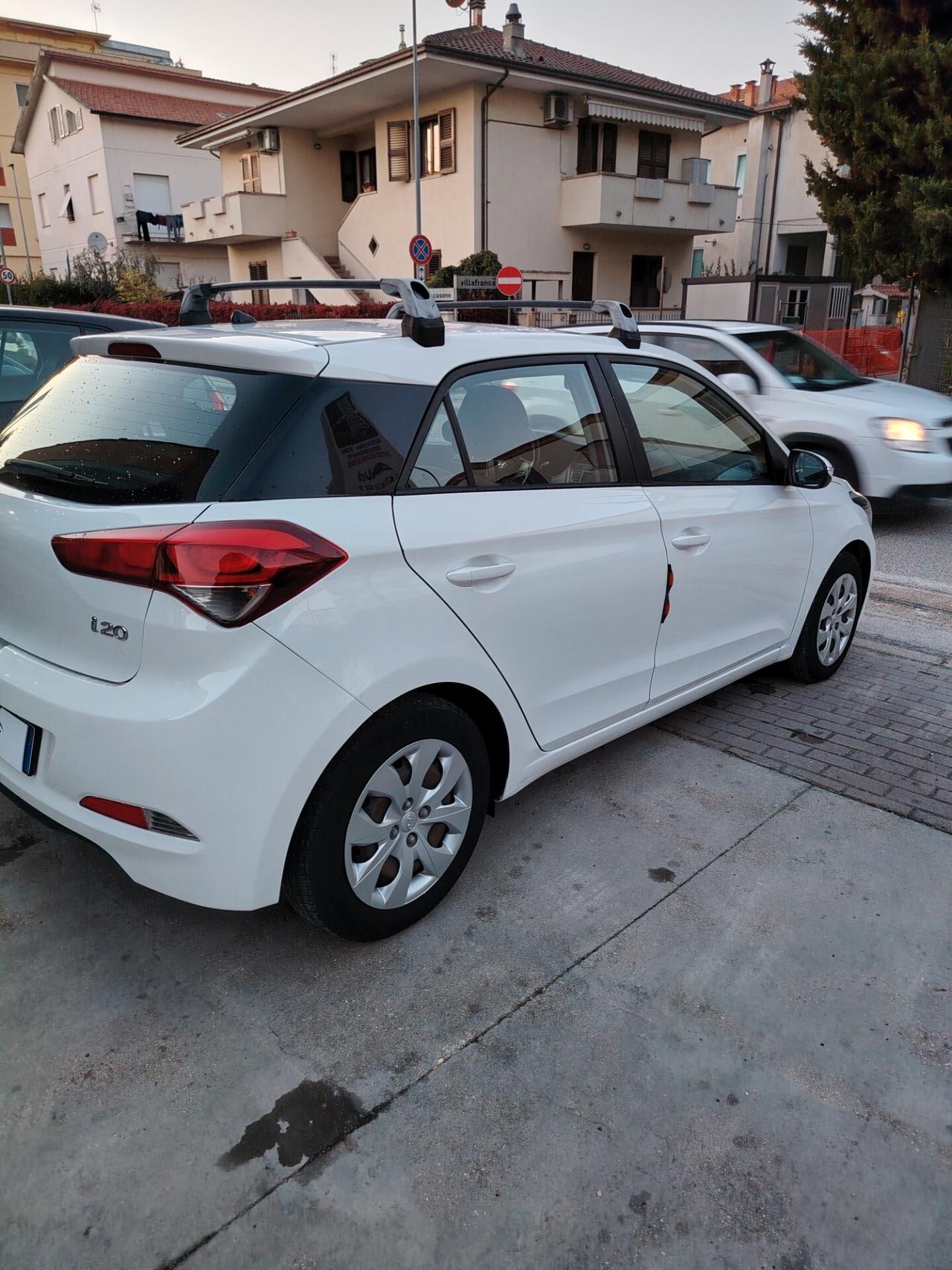 Hyundai i20 1.2 5 porte Classic