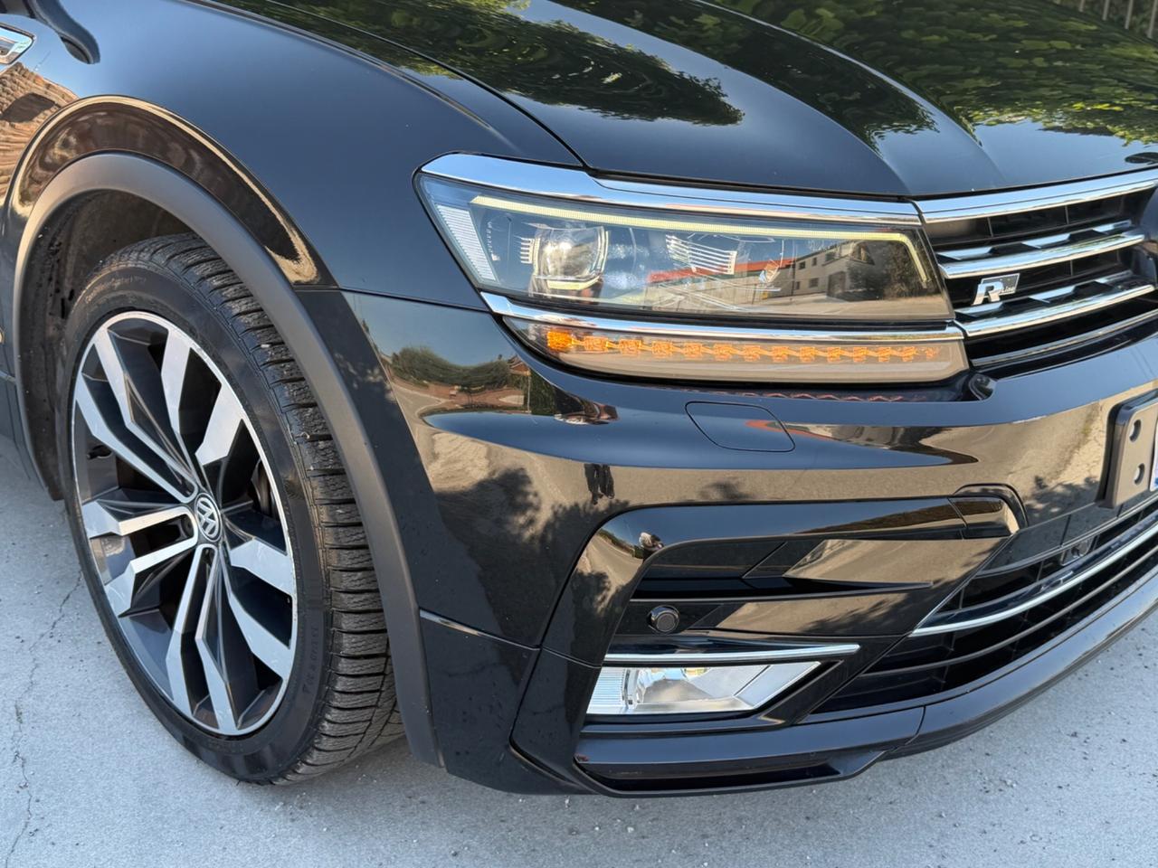 VW Tiguan 2.0 DSG 4MOTION Executive R-Line