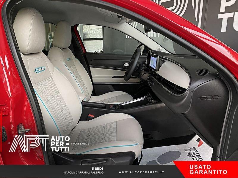 FIAT 600 600 1.2 hybrid La Prima 110cv auto