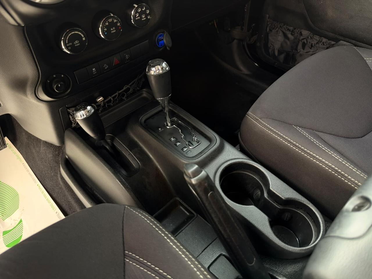 Jeep Wrangler Unlimited 2.8 CRD DPF Rubicon Auto