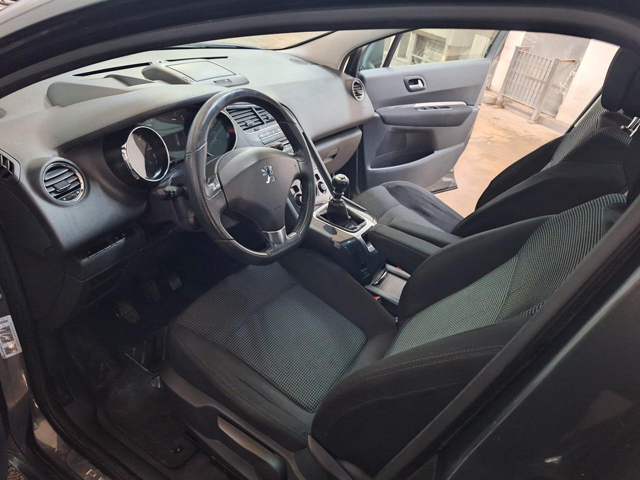 Peugeot 5008 2.0 HDi 150CV Business NAVI TETTO 5 POSTI GANCIO TRAINO HEAD-UP DISPlAY
