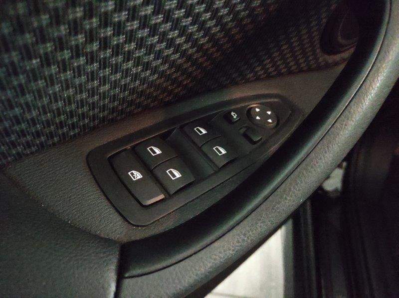 BMW X1 (F48) - X1 sDrive18d Business Advantage