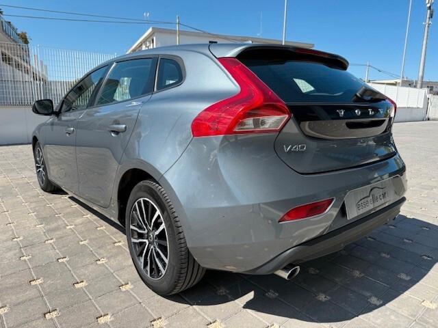 Volvo V40 D2 Business Plus 2019