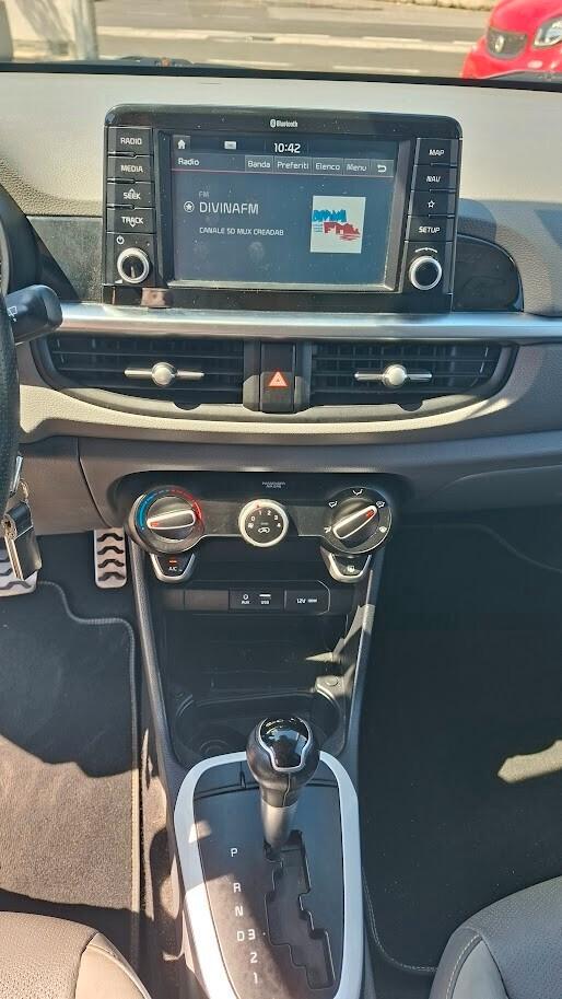 Kia Picanto 1.0 Benzina X Line Automatica
