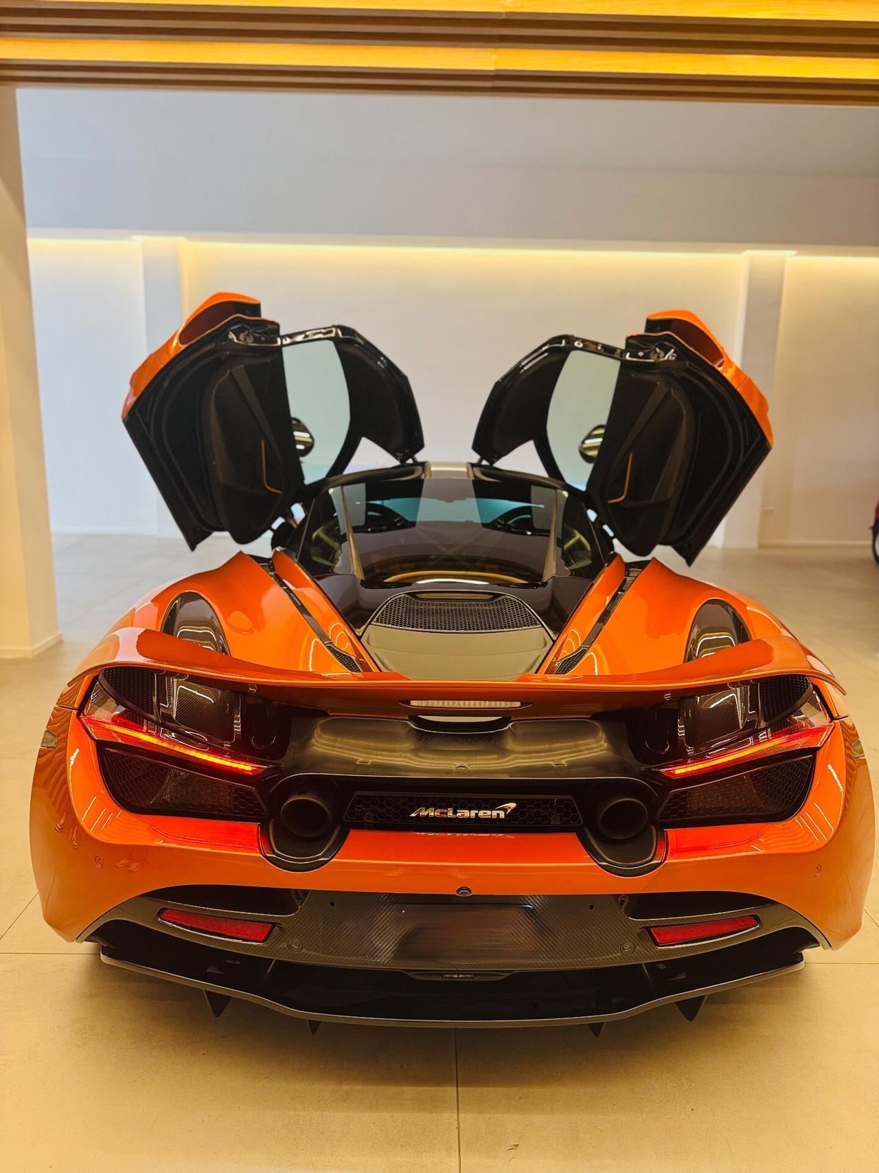 Mclaren 720S Coupé PERFORMANCE PACK MSO FULL GARANZIA PERMUTE